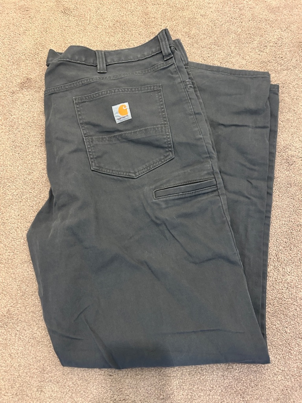 Carhartt Men’s Rugged Flex Relaxed Fit Canvas 5-Pocket Work Pant in Gravel Gray